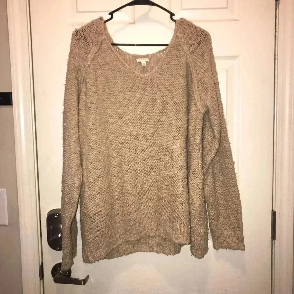 🟨Knit Sweater